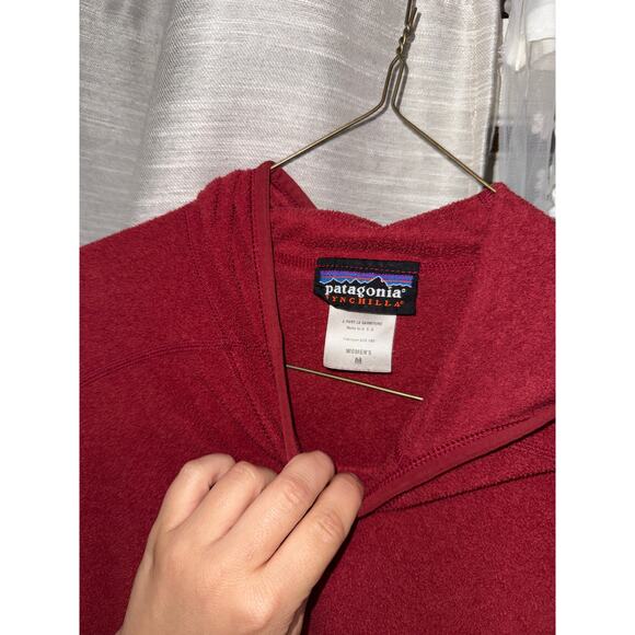 Patagonia synchilla womens hooded pullover in red size medium - Picture 2 of 5